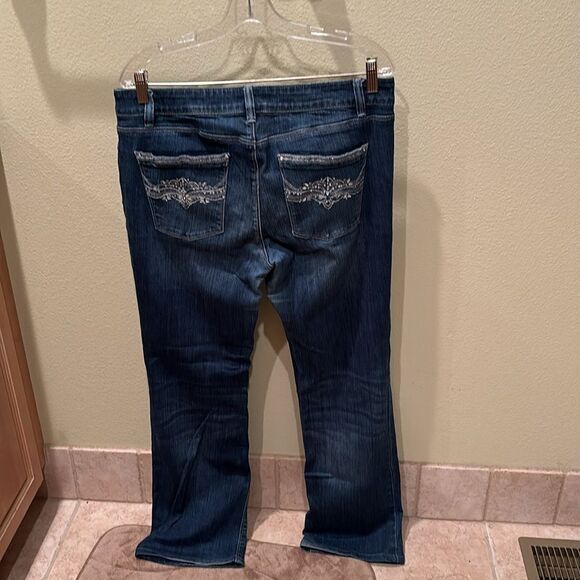 White House Black Market woman's blinged out denim jeans - Picture 6 of 11